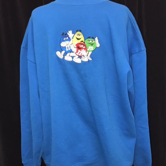 Men’s EUC M & M’s Blue Embroidered Sweatshirt Sz M or OVERSIZED WOMEN’s - Picture 2 of 9